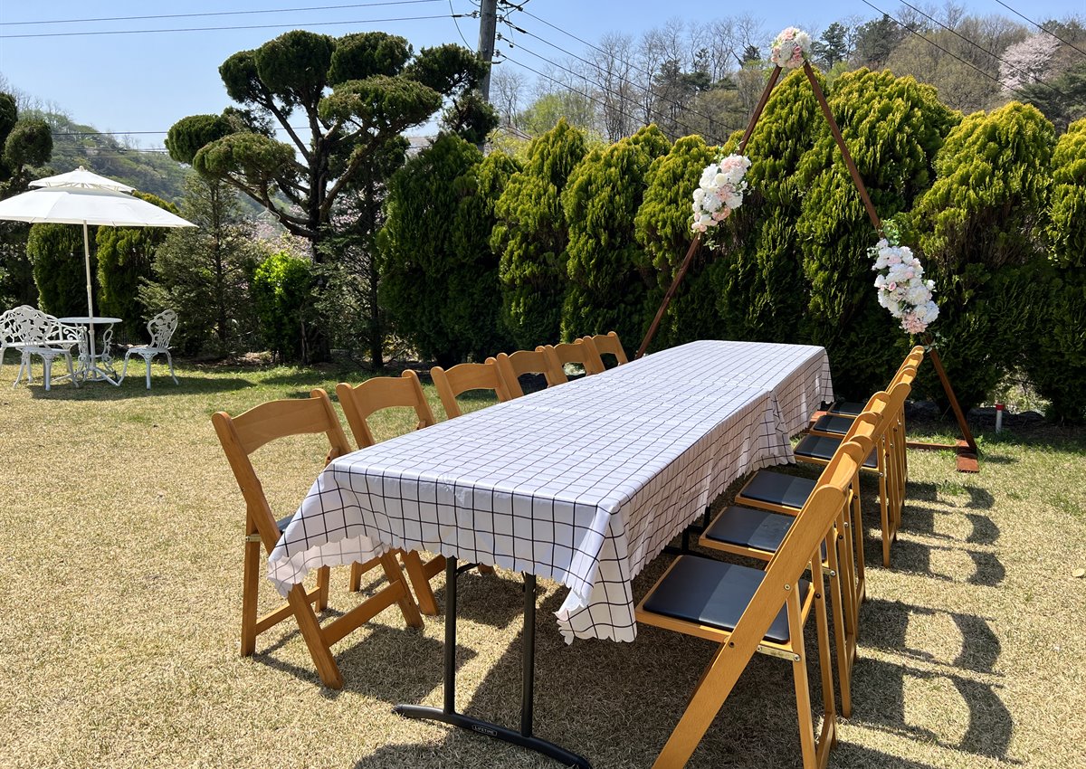 감성스테이 봉만채 야외 바베큐 공간